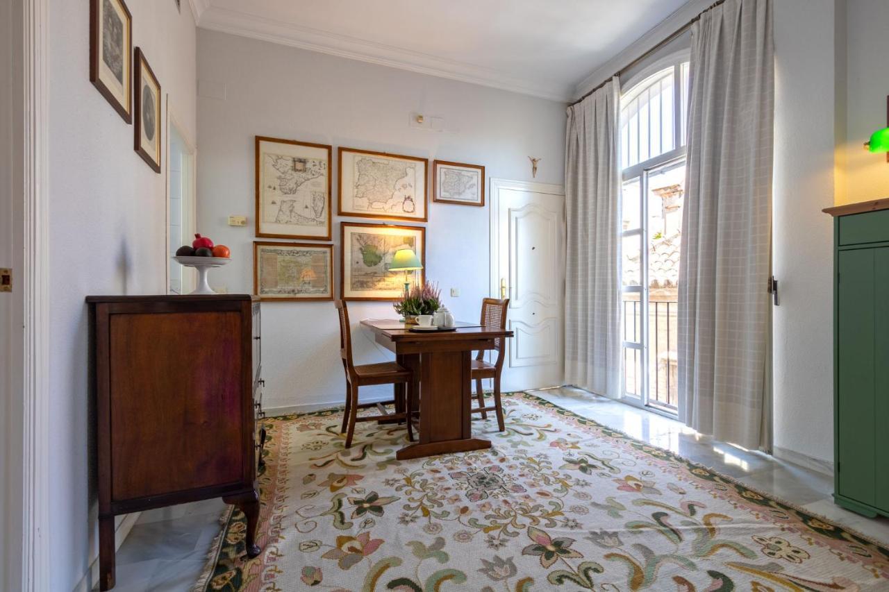 Holiday Apartment, 2 Pax, Historical Center Sevilla Eksteriør billede